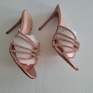 ROUGE Helium Dusty Rose Pink Showy-19 Gems Heels Women's Size 8 NWT No B…